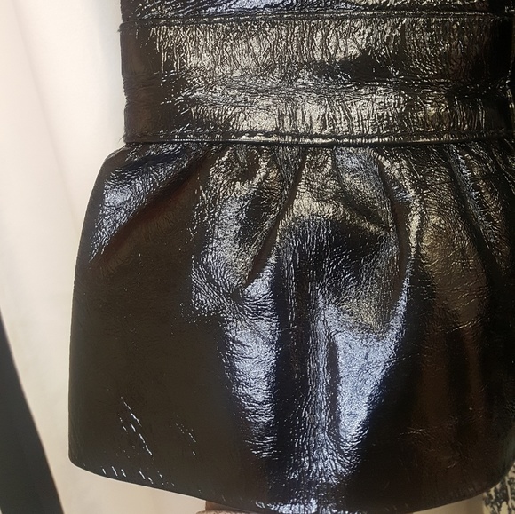 Patent Leather Cropped Trench by Bebe - Picture 5 of 8